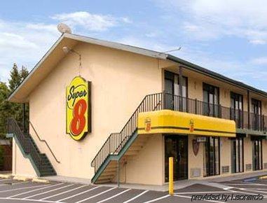 Super 8 Motel - Raritan Dış mekan fotoğraf