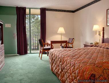 Super 8 Motel - Raritan Oda fotoğraf